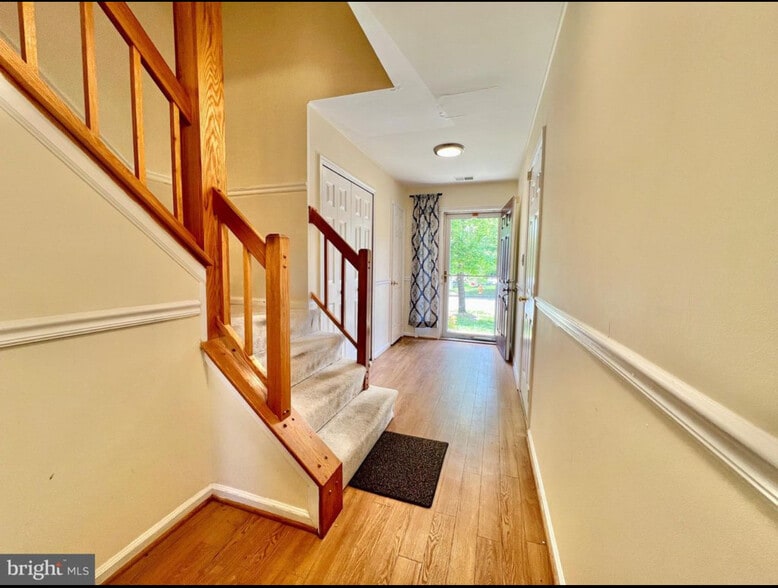 Building Photo - 9632 Hadleigh Ct