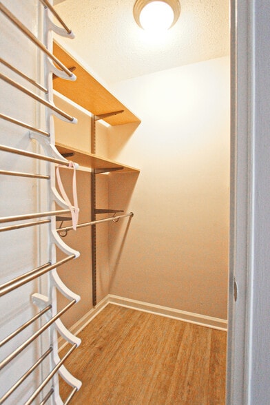 Building Photo - 1730 Arlington Blvd