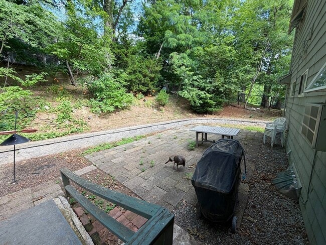 Building Photo - 487 Lowell Ave