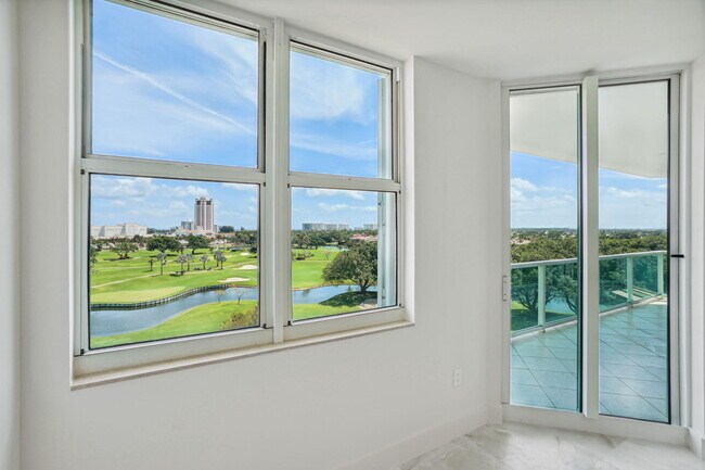 Building Photo - 500 SE Mizner Blvd