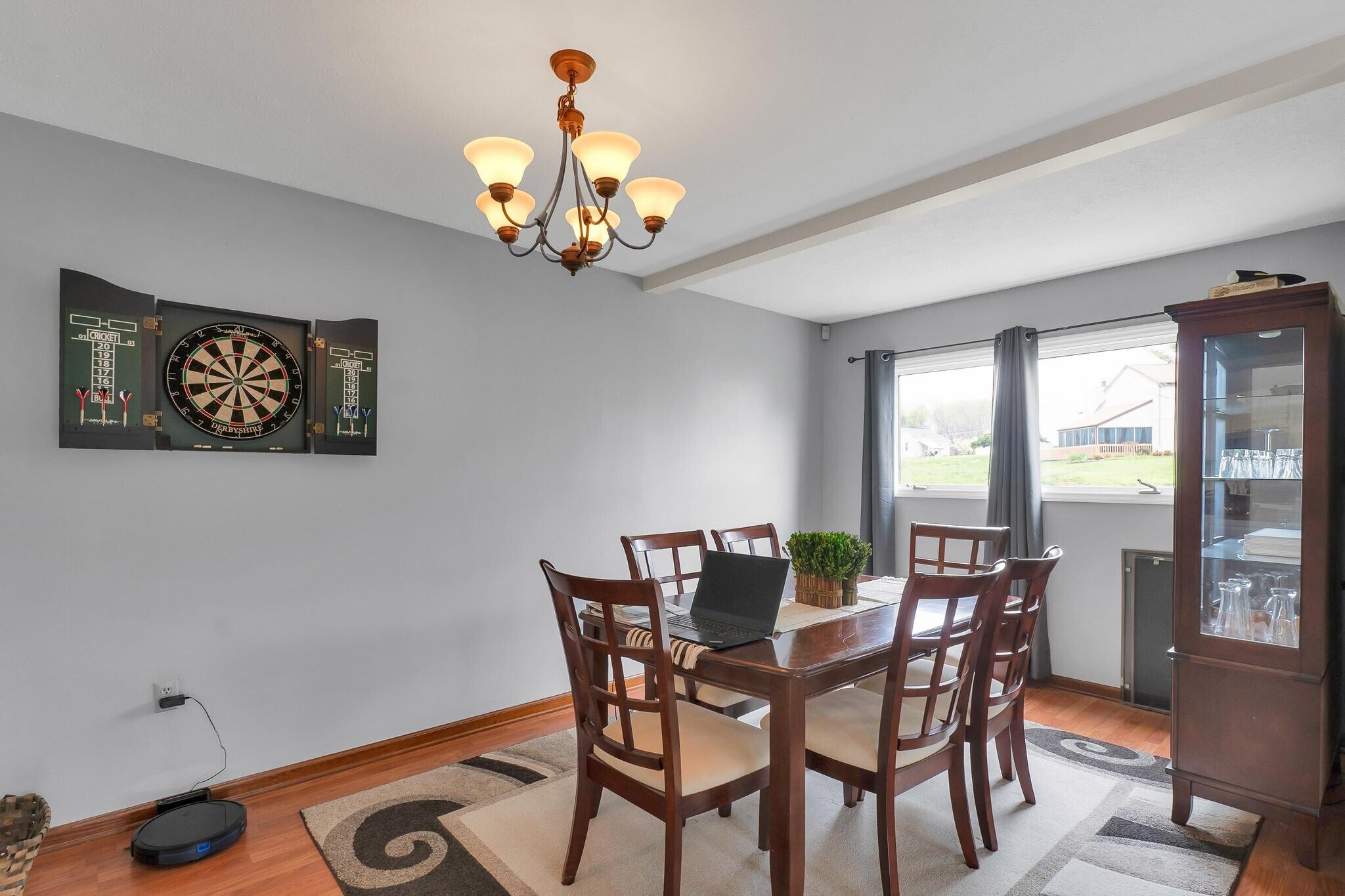Building Photo - 1060 Pebble Dr