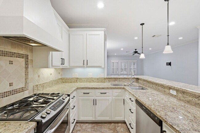 Building Photo - 1521 Prince St