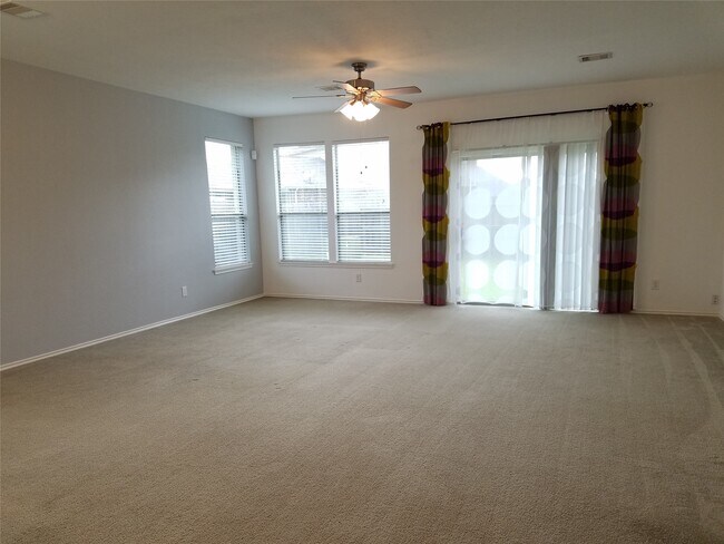 Building Photo - 2711 Cally Ct