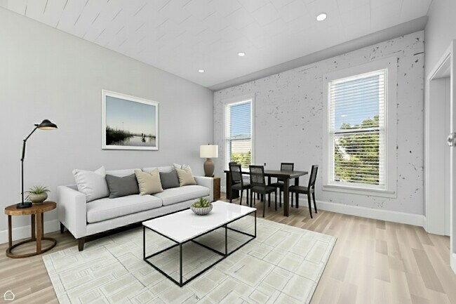 Building Photo - 2370 N Elston Ct
