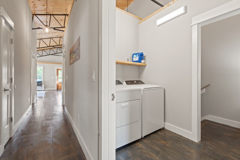 Building Photo - 416 Pine Ave