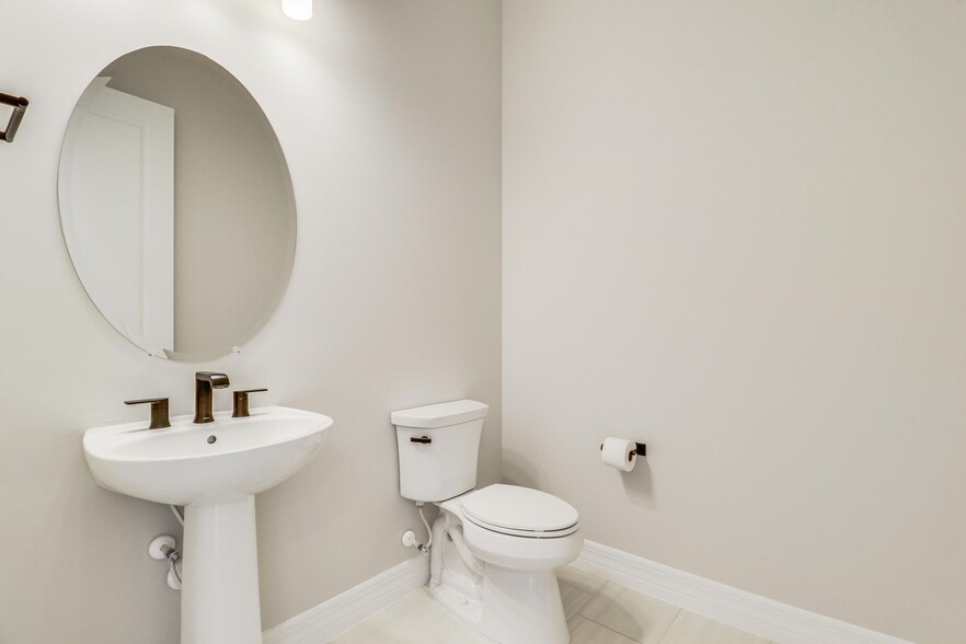 Building Photo - 10778 Stellar Cir