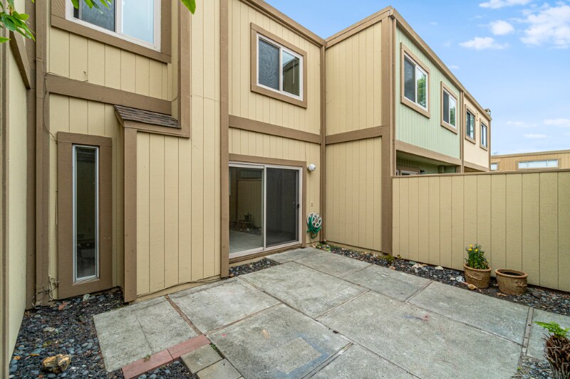 Building Photo - 3158 Phoenix Ln