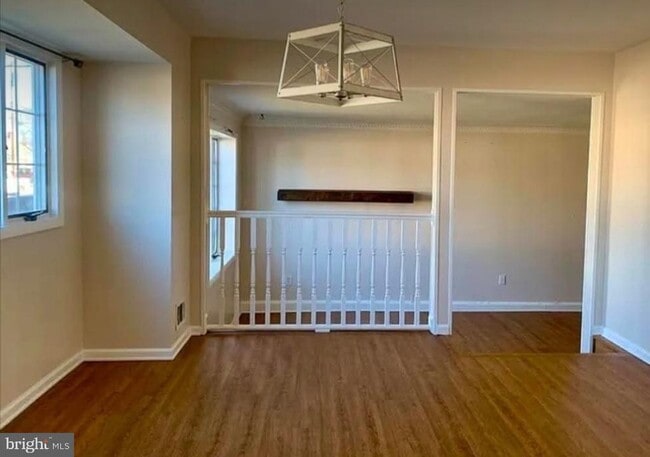 Building Photo - 93 Elton Ave