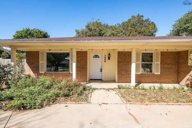 Building Photo - 1046 Jan Lee Dr