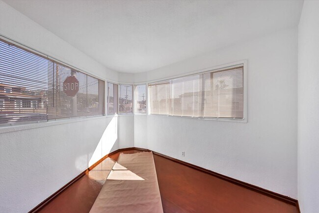 Building Photo - 6033 Foothill Blvd