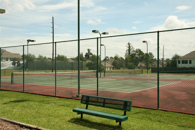 Building Photo - 27131 Sunset Pines Dr