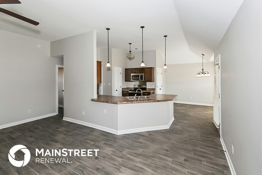 Building Photo - 8770 Smith Ranch Dr