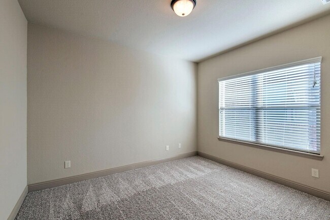 Building Photo - 16505 Toledo Bend Ct