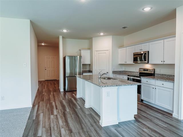 Building Photo - 1637 Whitworth Dr