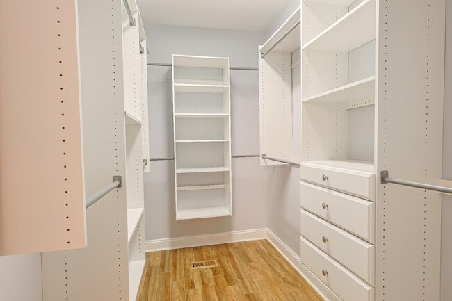 Building Photo - 769 Troon Cir