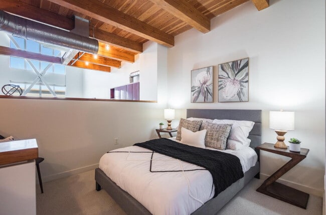 Building Photo - 333 Santana Row