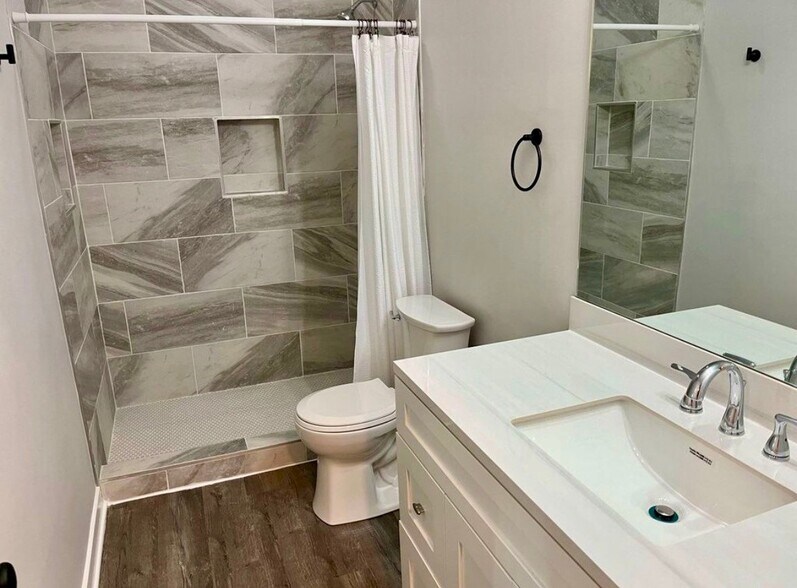 Building Photo - 6942 W 162nd Ct