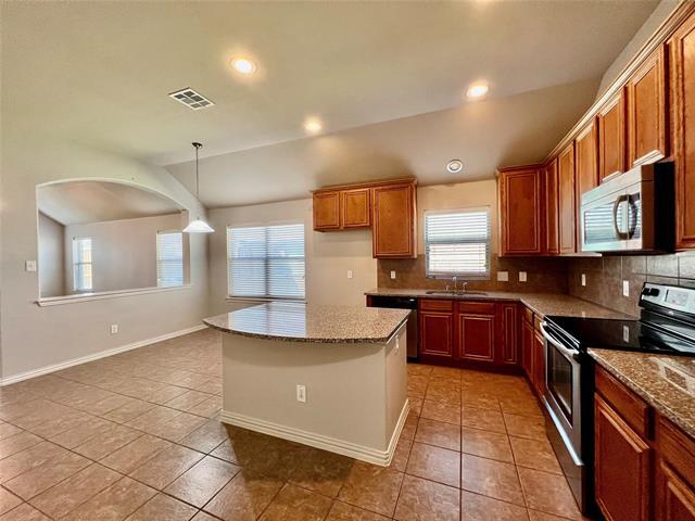 Building Photo - 2824 Coyote Trail