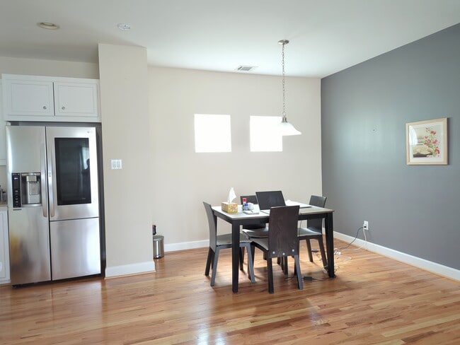 Building Photo - 11603 Main Spruce Dr