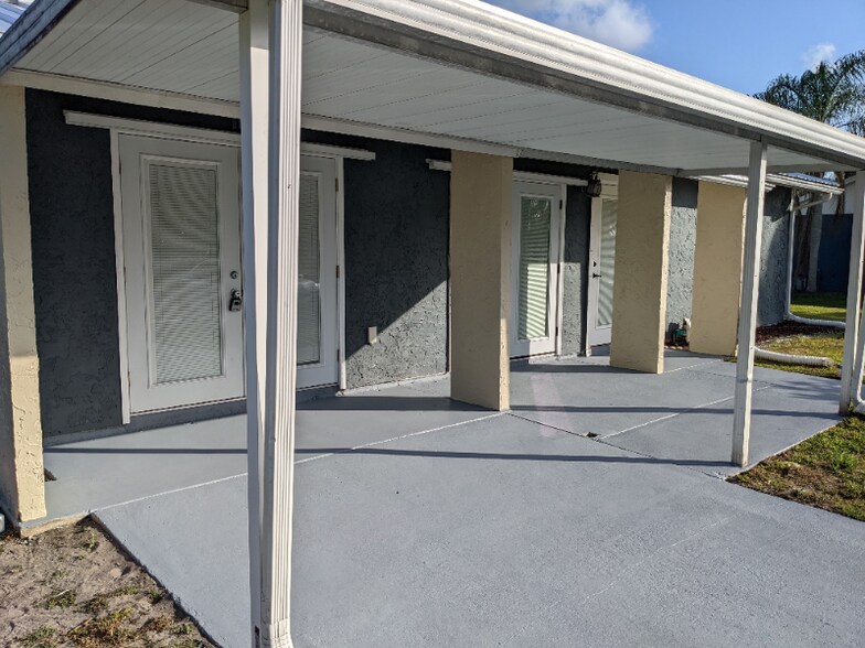 Building Photo - 1341 Cindy Cir NE