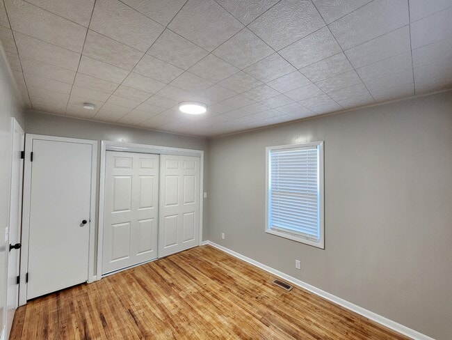 Building Photo - 1705 Avenue G