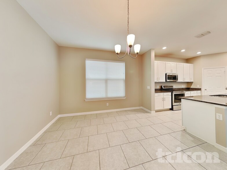 Building Photo - 282 Aberdeen St