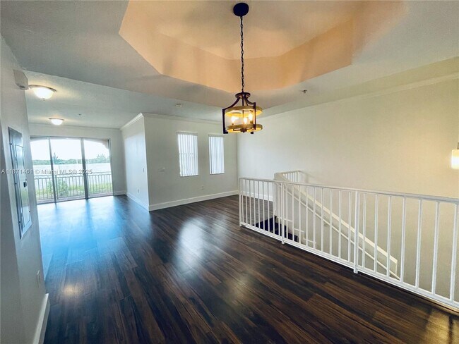 Building Photo - 6560 NW 114th Ave