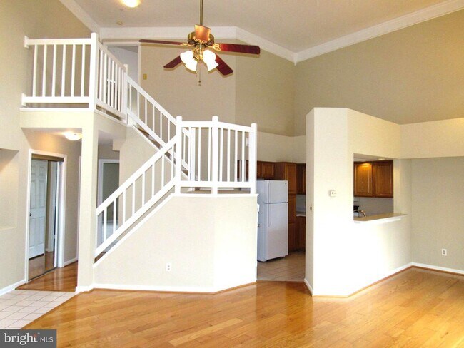 Building Photo - 6944 Ellingham Cir