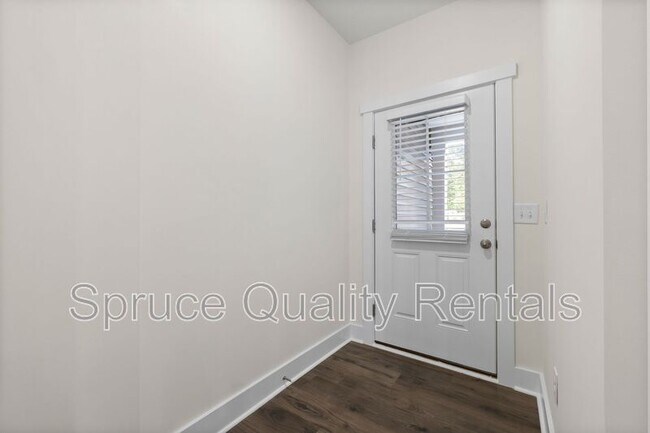 Building Photo - 4004 Upshur Ct