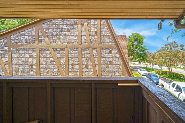 Building Photo - 2574 Marilee Ln