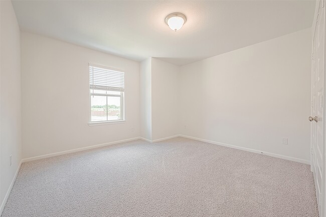 Building Photo - 3111 Trishelle Ct