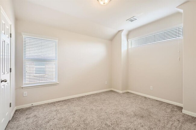 Building Photo - 3061 Agave Loop