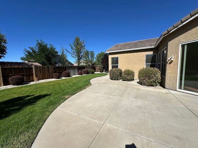 Building Photo - 1631 Caliterra Way