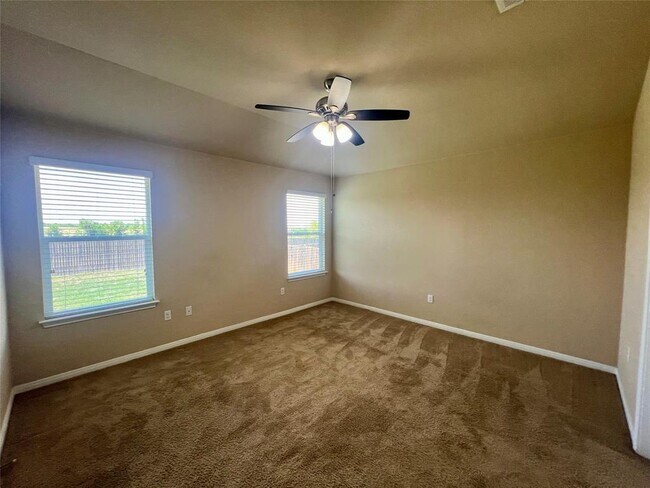 Building Photo - 367 Dusky Thrush Dr