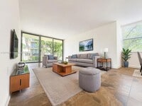 Building Photo - 13100 SW 92nd Ave
