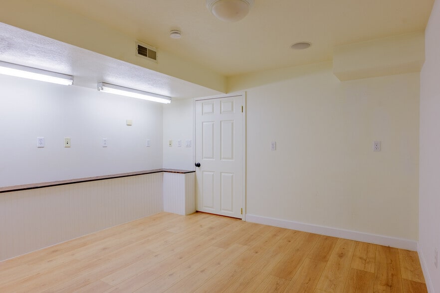 Building Photo - 4502 S 1720 W