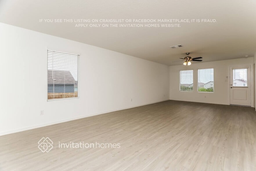 Building Photo - 3402 Perlach Dr