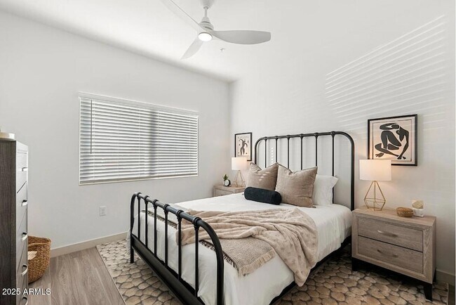 Building Photo - 9275 N 29th Ave