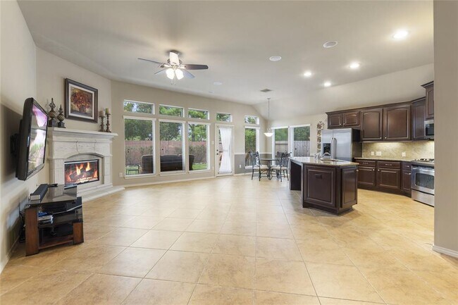 Building Photo - 13211 Misty Shore Ln