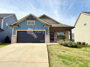 Building Photo - 8528 Amberwing Cir