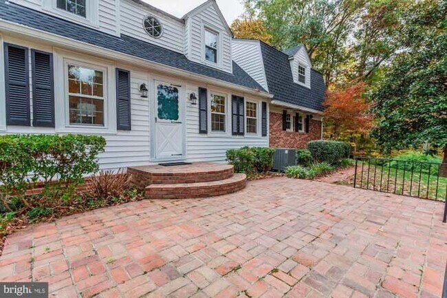 Building Photo - 7110 Ayers Meadow Ln