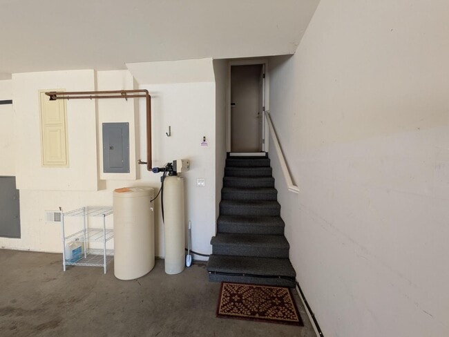 Building Photo - 4086 Crandall Cir