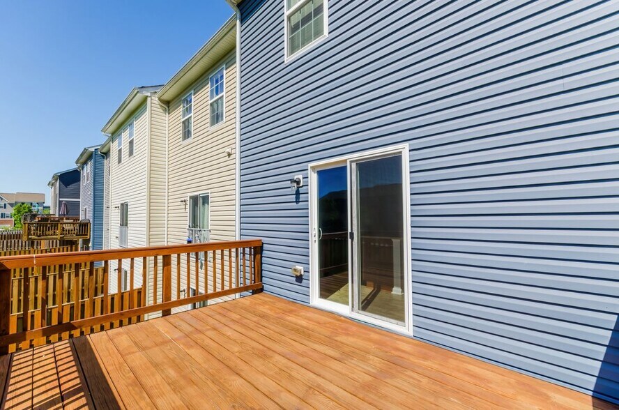 Building Photo - 172 Drexel Ct