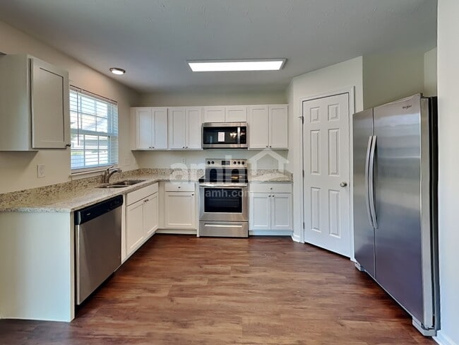 Building Photo - 485 Pewter Hill Ct