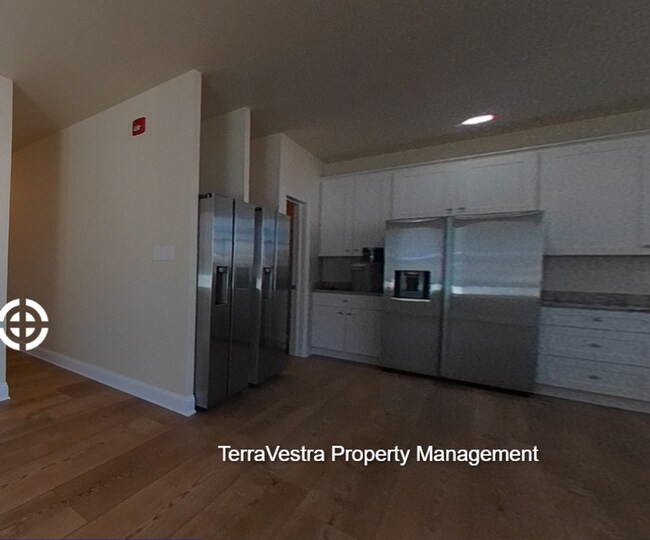 Building Photo - 12 Bedrooms!!!!!! Now showing for 2026-202...