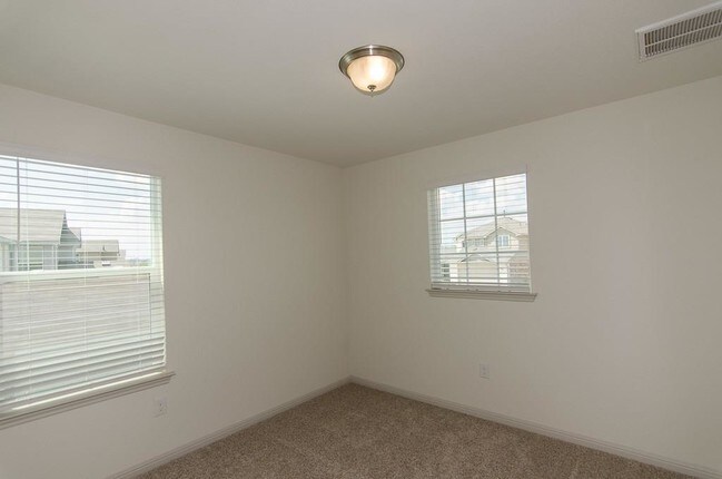 Building Photo - 409 Otto Ave