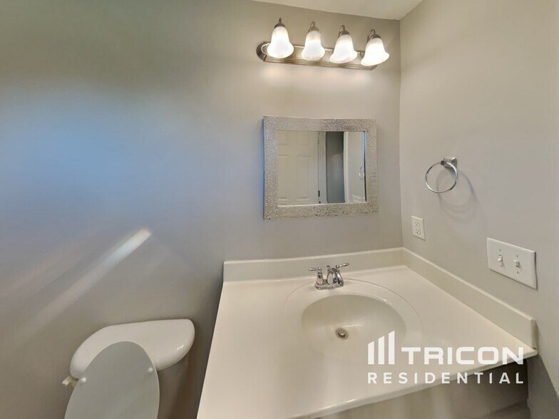 Building Photo - 108 Alred Cir