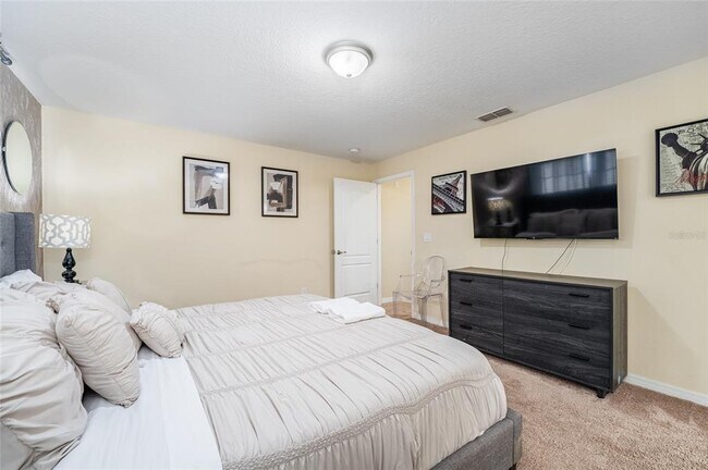 Building Photo - 8897 Candy Palm Rd