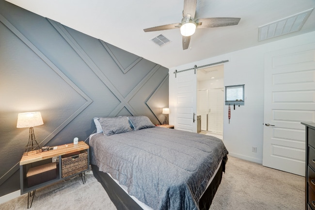 Building Photo - 4100 S Pinelake Way