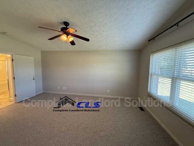 Building Photo - 1752 E Morgan Dr